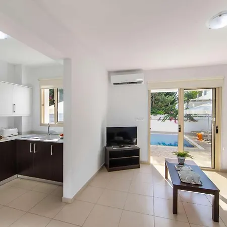 Villa Violetta Palm 41 Protaras
